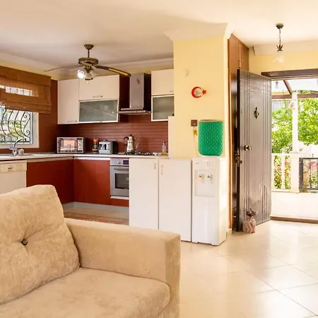Serene Summer House With Garden And Nature View In Cesme 빌라 Ildiri